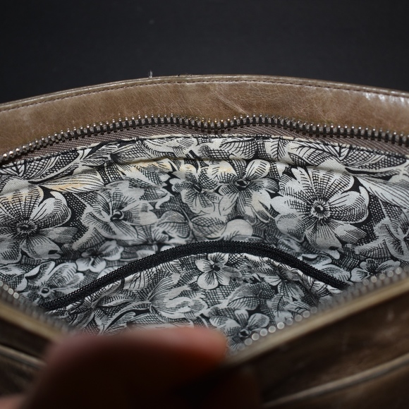 HOBO Stone / Tan Distressed Leather Crossbody - Picture 6 of 6